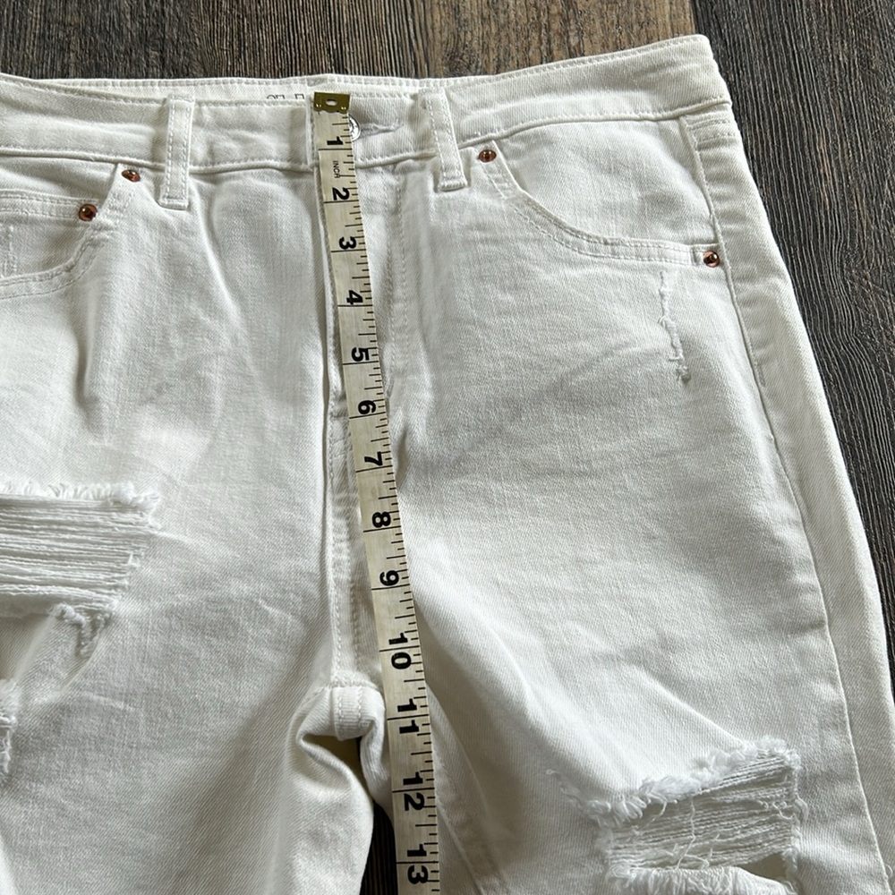 Wild Fable Women’s White Distressed Ripped Skinny Jeans Raw Hem Size 8 - Picture 8 of 10